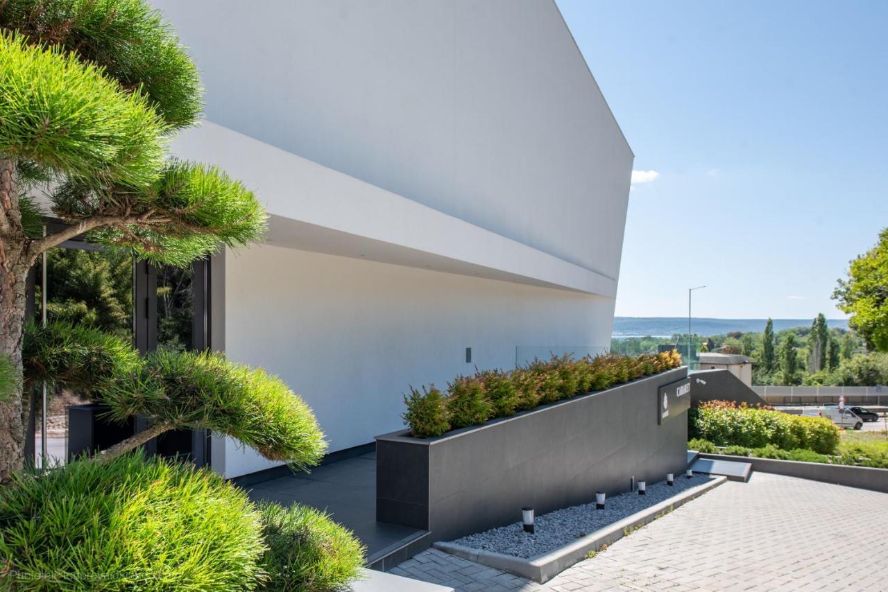 Lotus Luxury Rooms Varna ภายนอก รูปภาพ